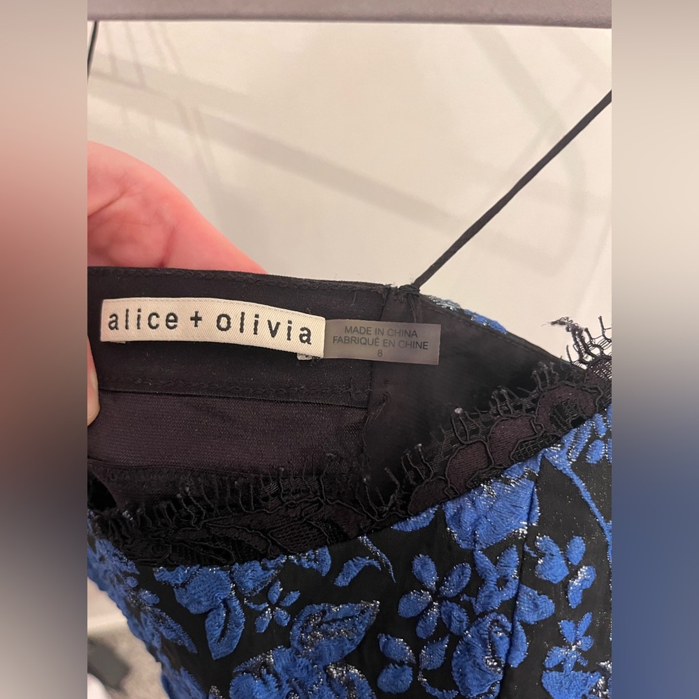 Alice + Olivia Kendra Lace Bust Cup Party Dress Size 8 - Picture 3 of 4
